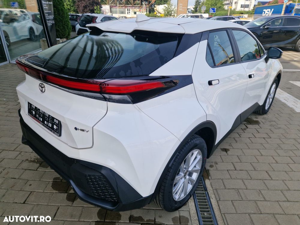 Toyota C-HR - 7