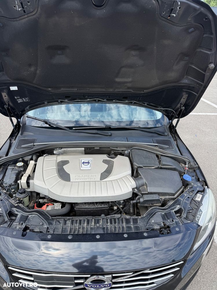 Volvo V60 D6 Plug-In-Hybrid AWD Geartronic Momentum - 17