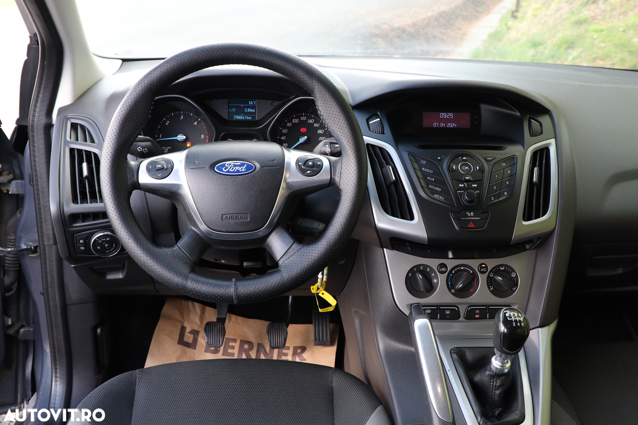 Ford Focus 1.6 TDCI DPF Ambiente - 5
