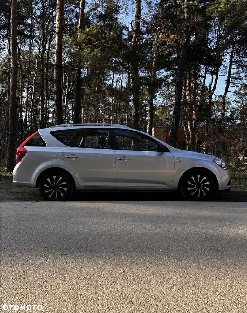 Kia Ceed 1.6 Crdi Comfort + - 16