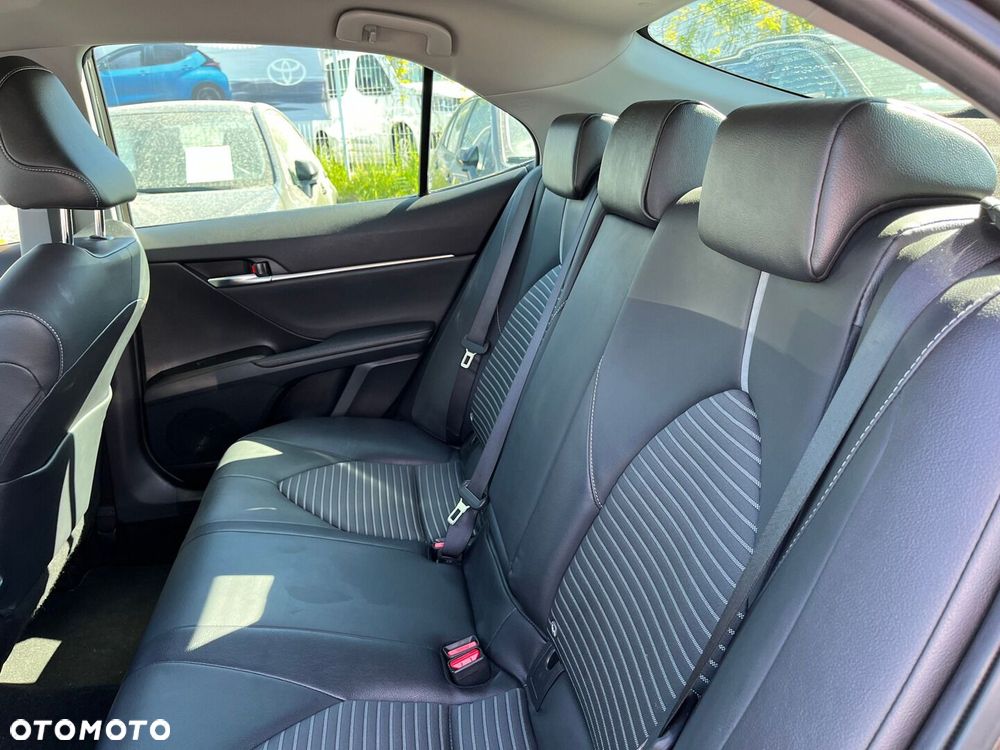 Toyota Camry 2.5 Hybrid Prestige CVT - 25