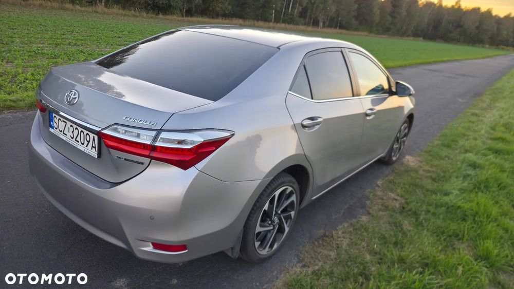 Toyota Corolla - 14