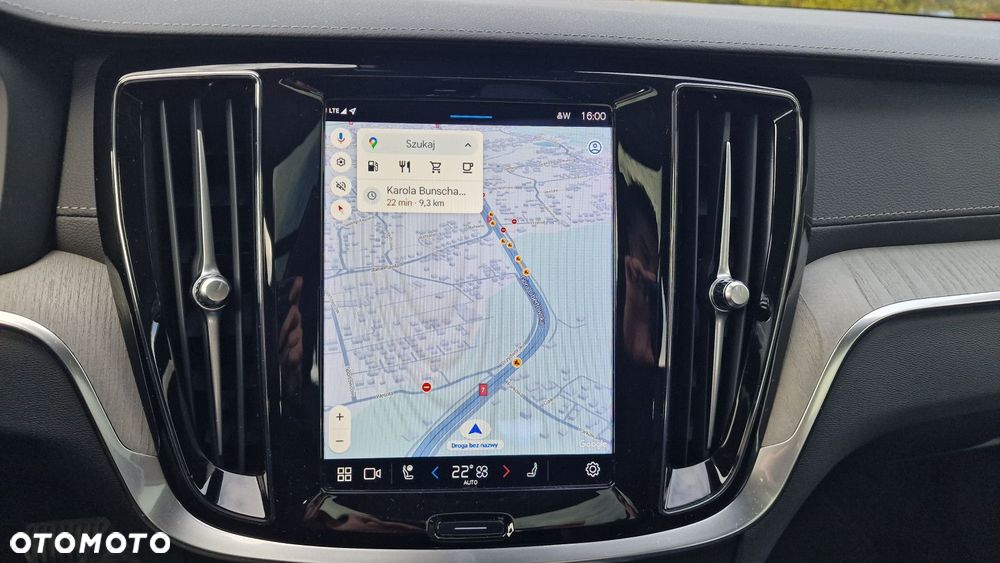 Volvo V60 Cross Country - 19