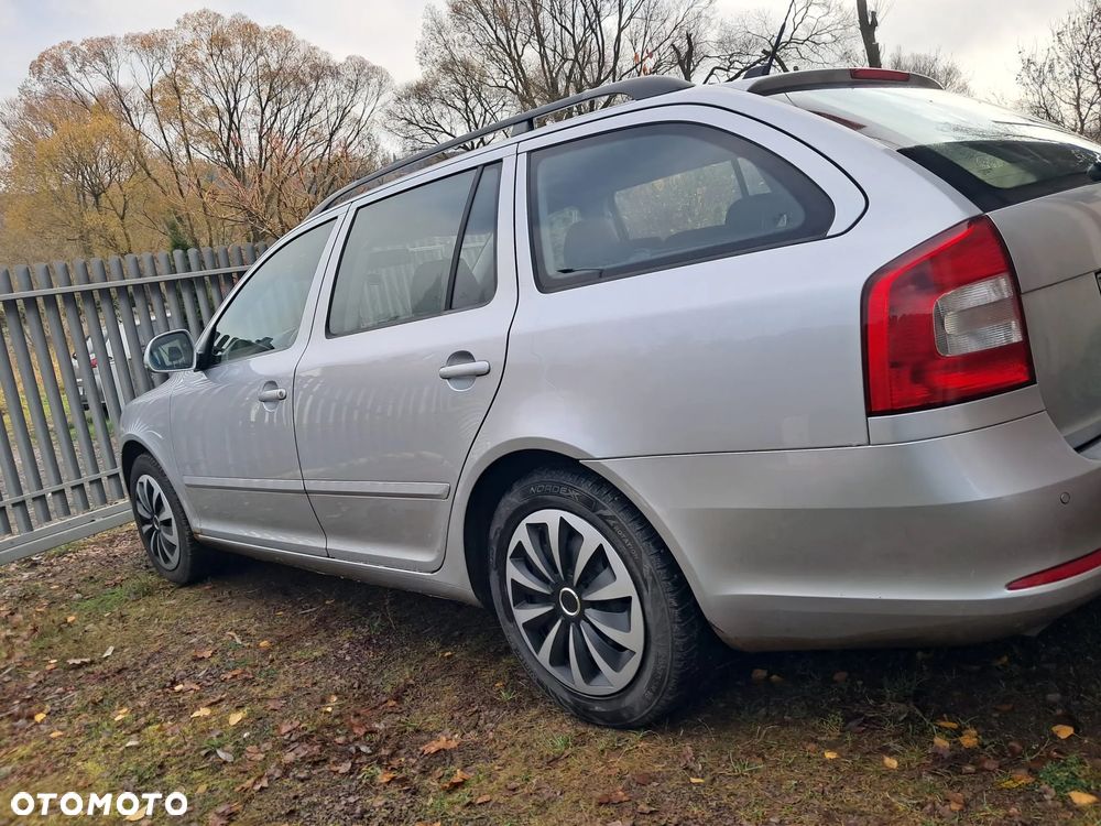 Skoda Octavia - 2
