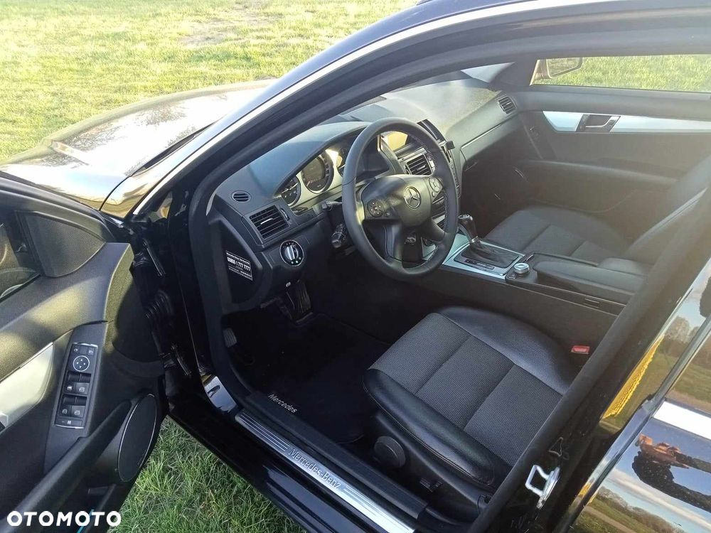 Mercedes-Benz C-Class 2008 photo 5