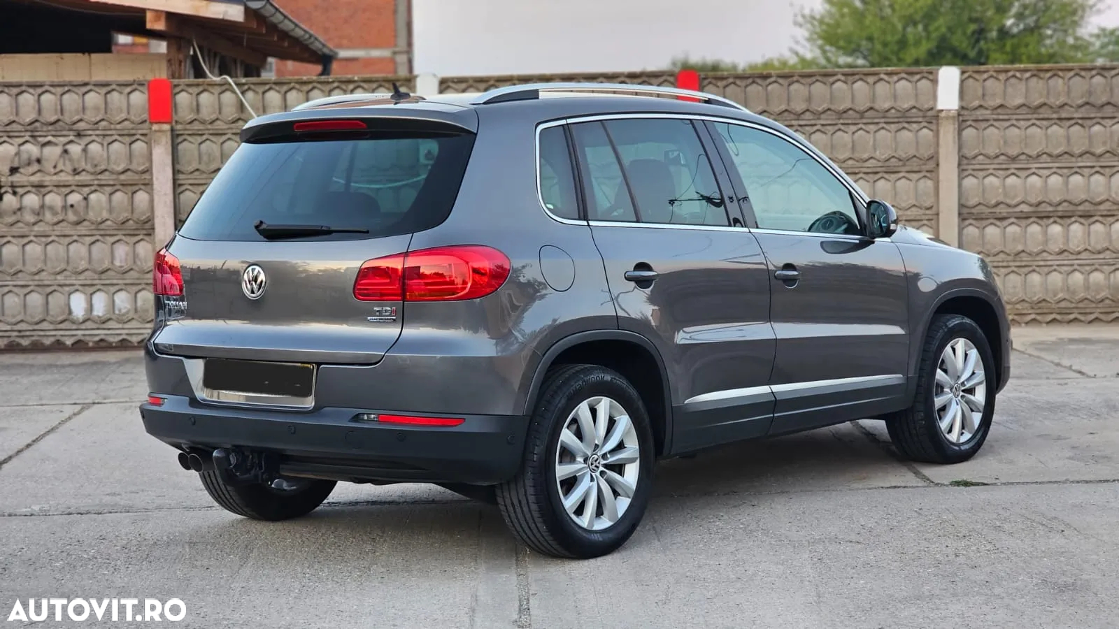 Volkswagen Tiguan - 3