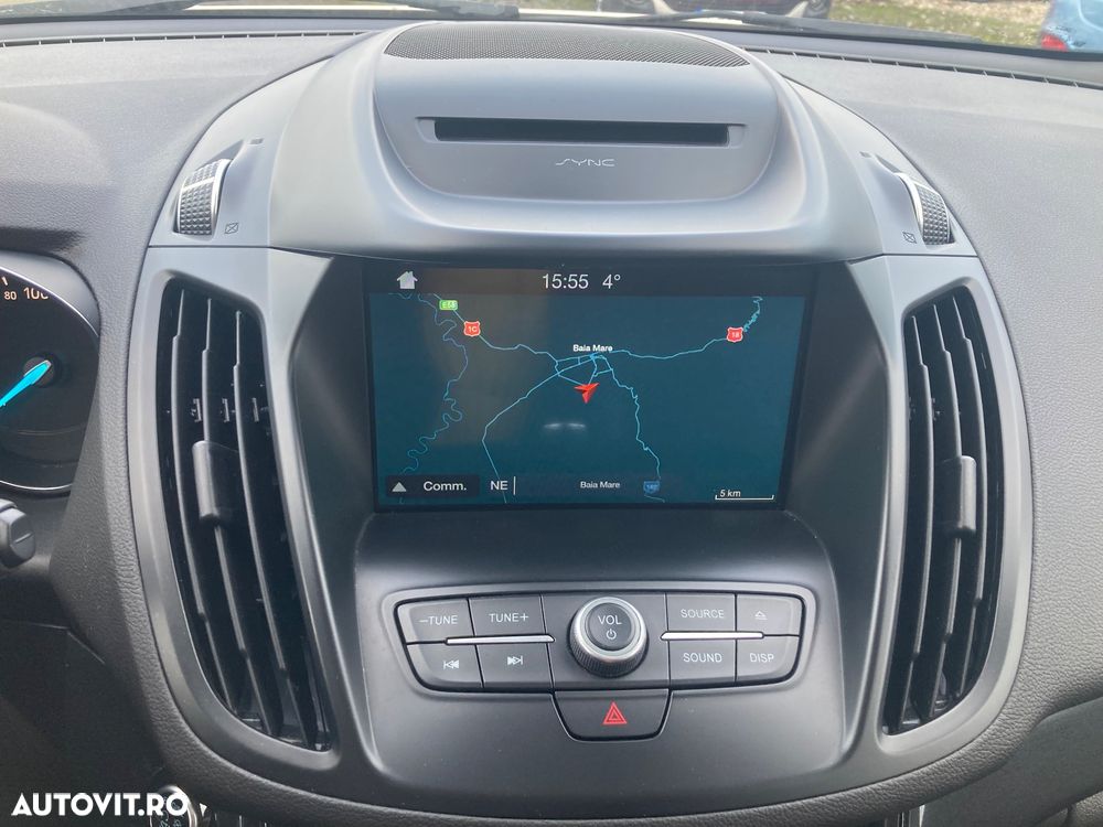 Ford Kuga 2.0 TDCi 4x4 Aut. ST-Line - 19