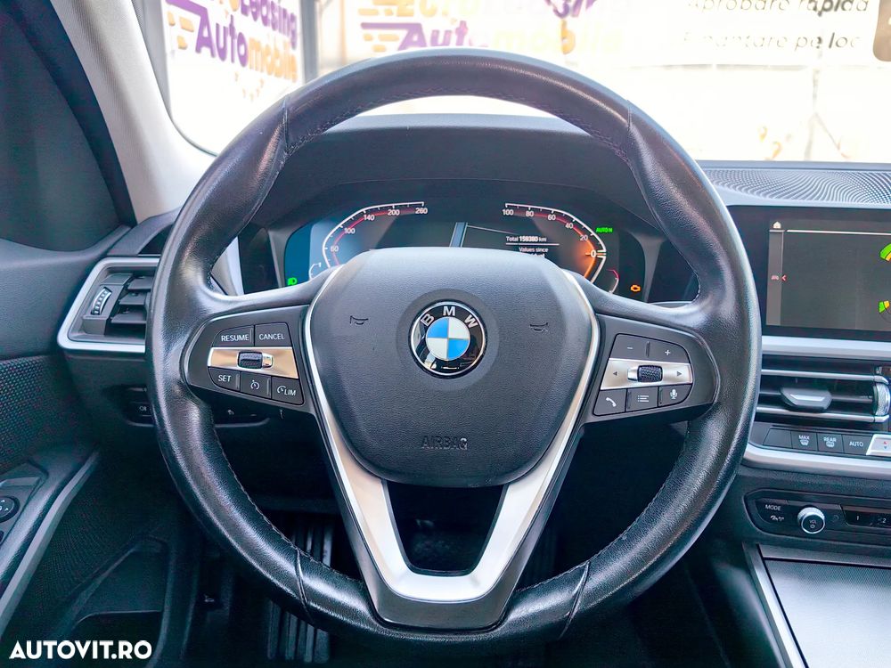 BMW Seria 3 318d Aut. - 24
