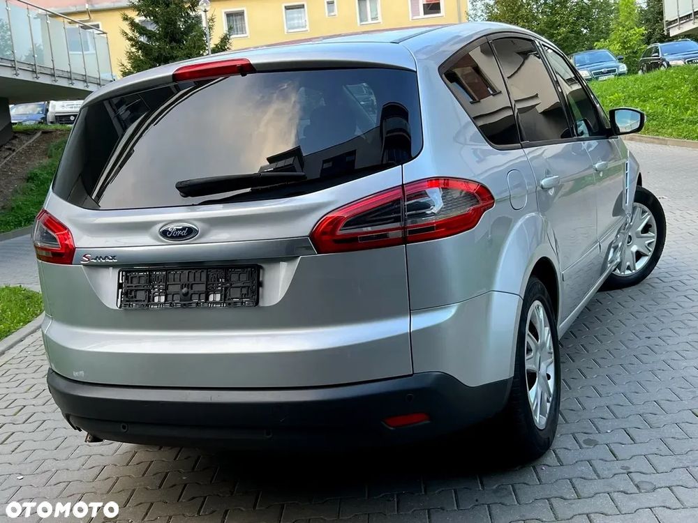 Ford S-Max 2.0 TDCi DPF Ambiente - 13