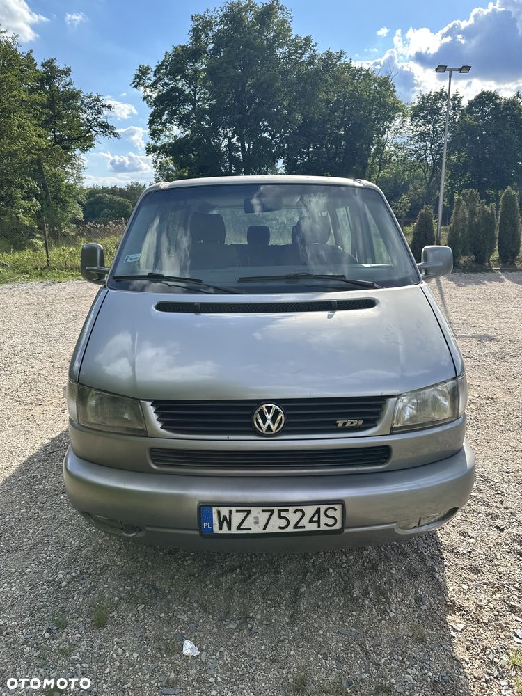 Volkswagen Multivan Standard - 2