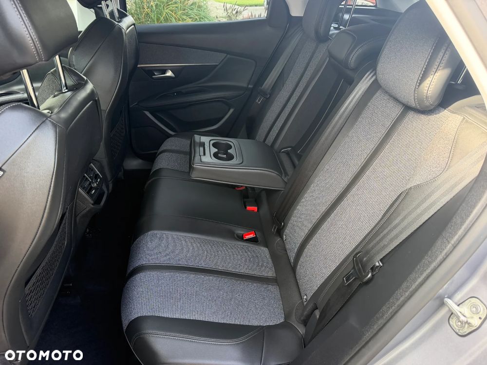 Peugeot 3008 - 19