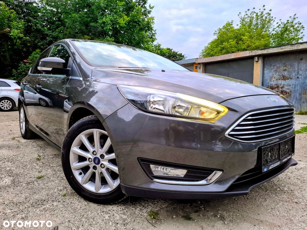 Ford Focus - 25