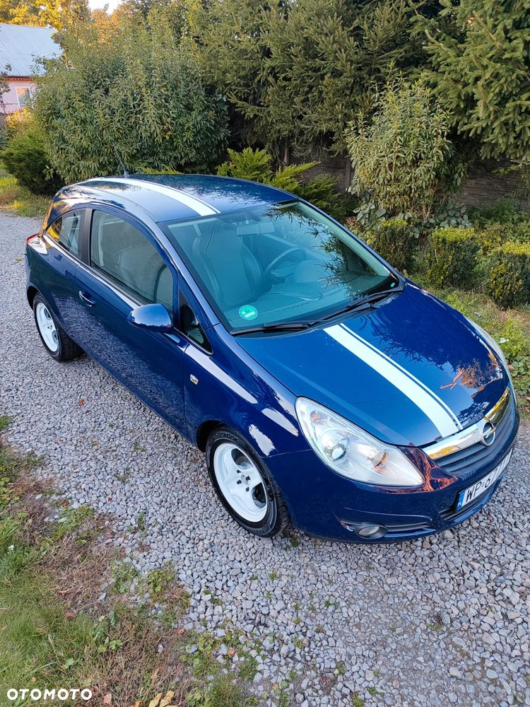 Opel Corsa 1.2 16V Cosmo - 12