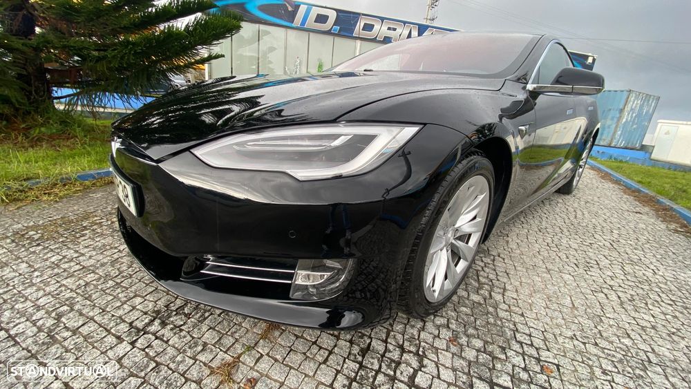 Tesla Model S 75D - 16