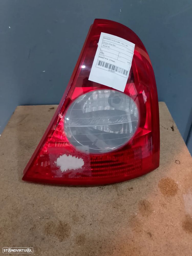 FAROLIM DIREITO RENAULT CLIO II / 8200071414 - 1