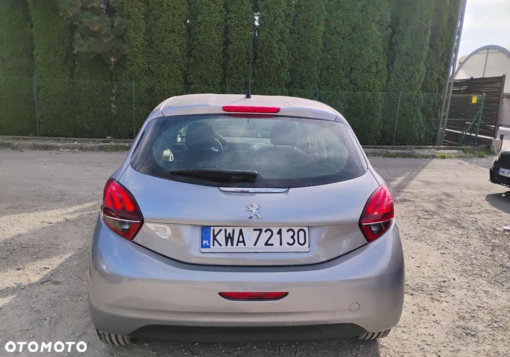 Peugeot 208 - 20