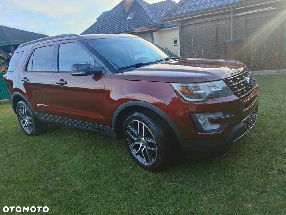 Ford Explorer - 4