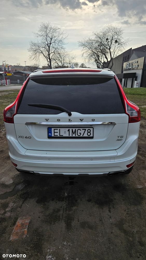 Volvo XC 60 T5 AWD Summum - 11