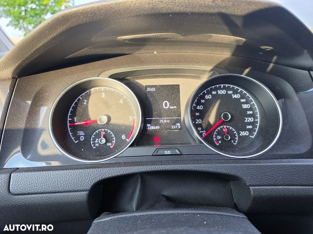 Volkswagen Golf 1.6 TDI Trendline - 8