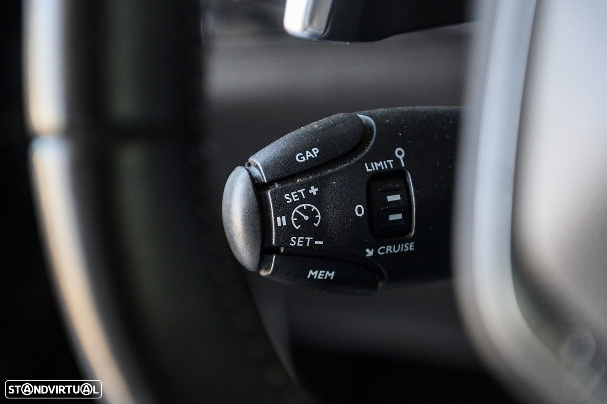 Peugeot 3008 PureTech 130 Stop & Start GPF EAT8 Active Business-Pack - 40