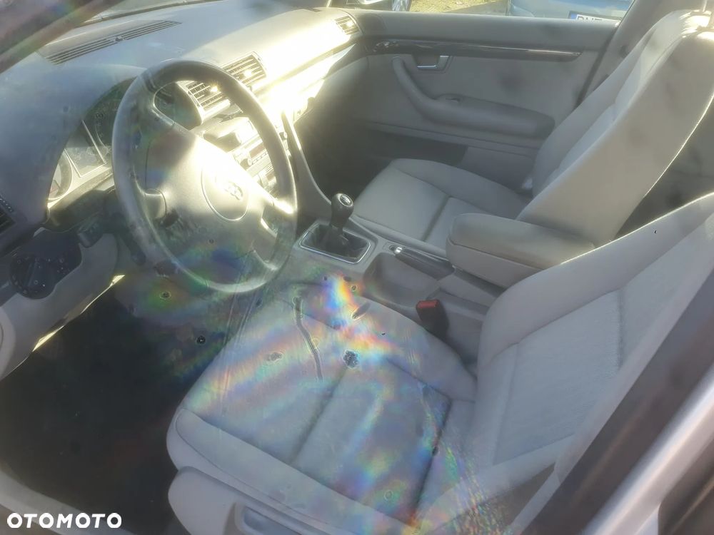 Audi A4 Limousine - 12