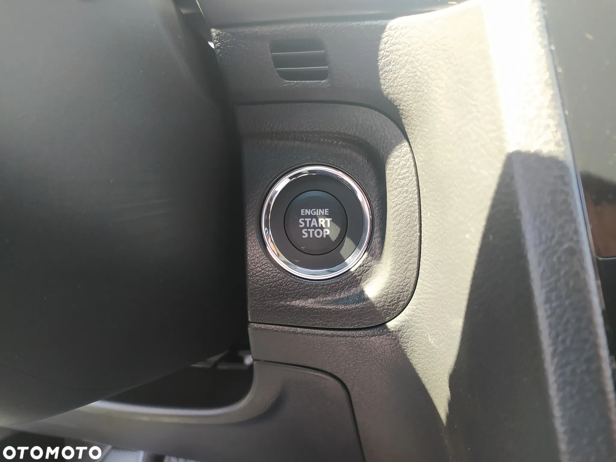 Suzuki Vitara 1.4 Boosterjet mHEV Premium Plus 2WD - 37