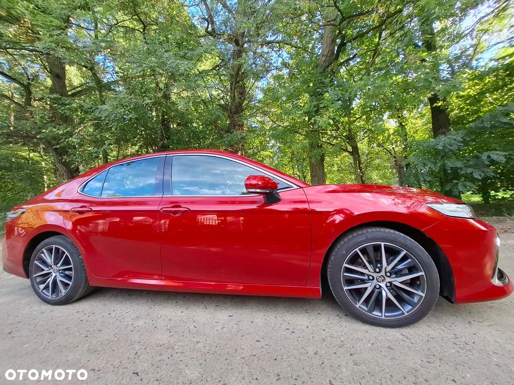Toyota Camry 2.5 Hybrid Executive CVT - 2