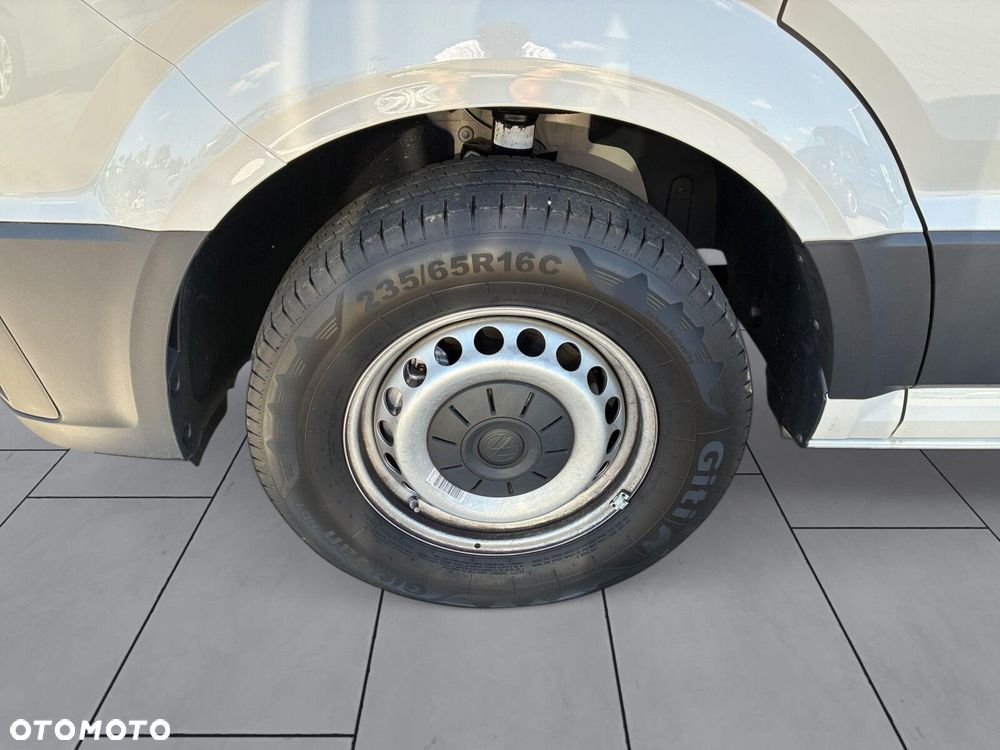 Volkswagen Crafter 35 Furgon/L4H3, 2,0 TDI 177 KM, rozstaw osi: 4490 mm - 32