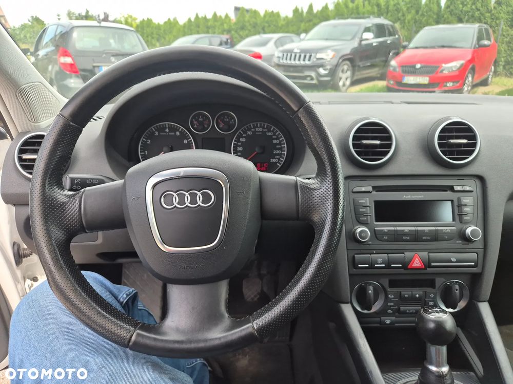 Audi A3 3-drzwiowe 1.6 Ambiente - 17