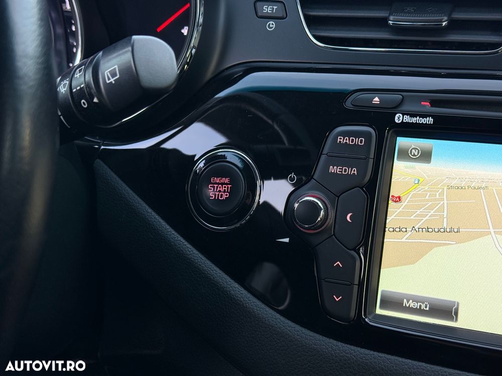 Kia Ceed 1.6 CRDi ISG Mind - 16