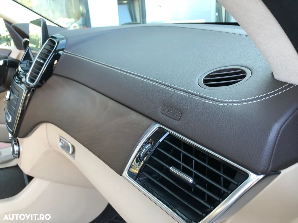 Mercedes-Benz GLE 350 d 4MATIC 9G-TRONIC AMG Line - 19