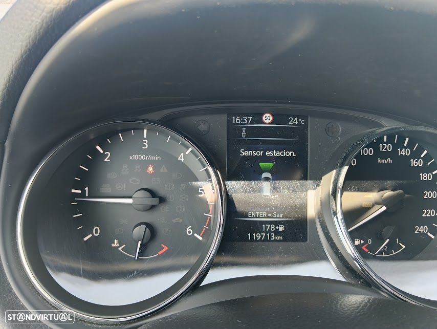 Nissan Qashqai 1.5 dCi Tekna - 9