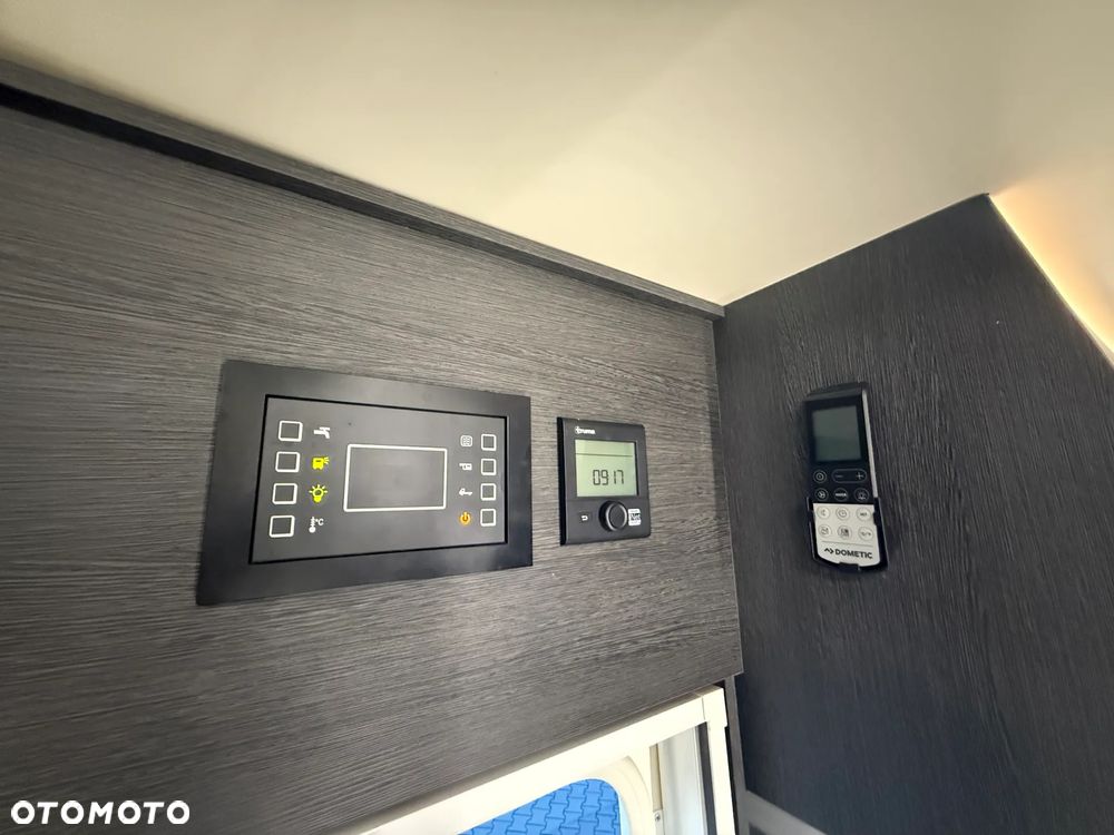 Roller Team 277 camper 7-osób kamper camper zamiana - 24