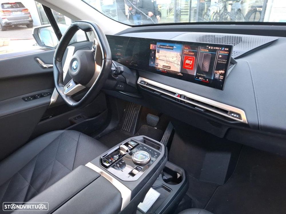BMW iX xDrive50 - 5