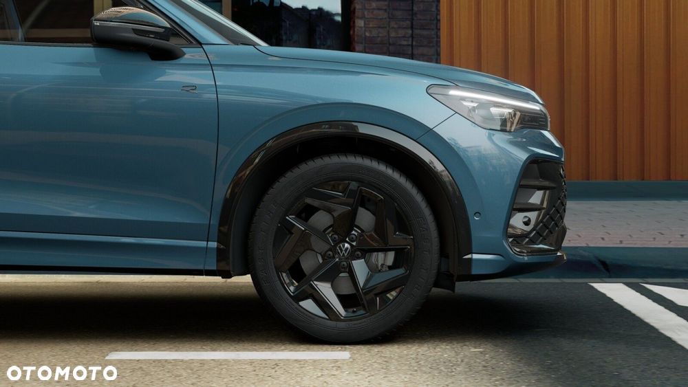 Volkswagen Tiguan - 26