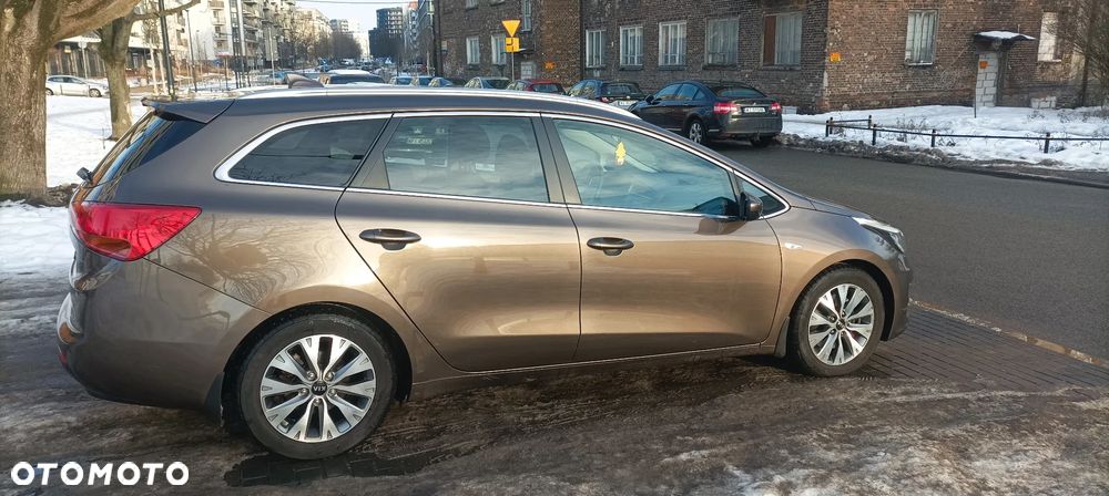 Kia Ceed 1.6 GDI Smart Plus - 10