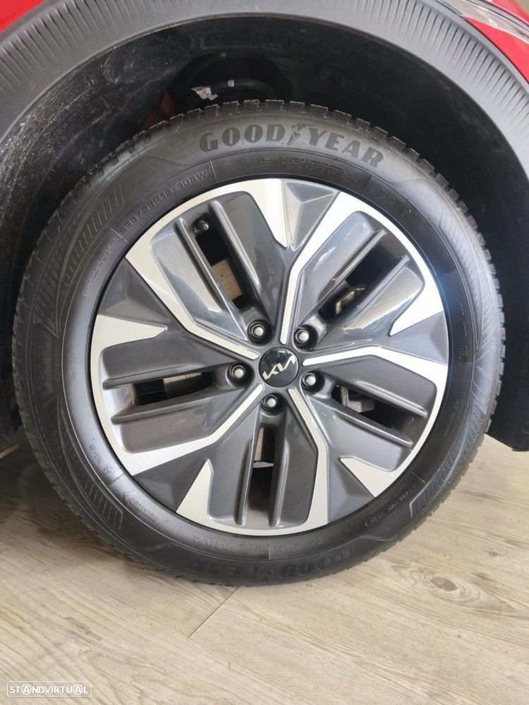 Kia EV6 77.4 kWh Tech - 24