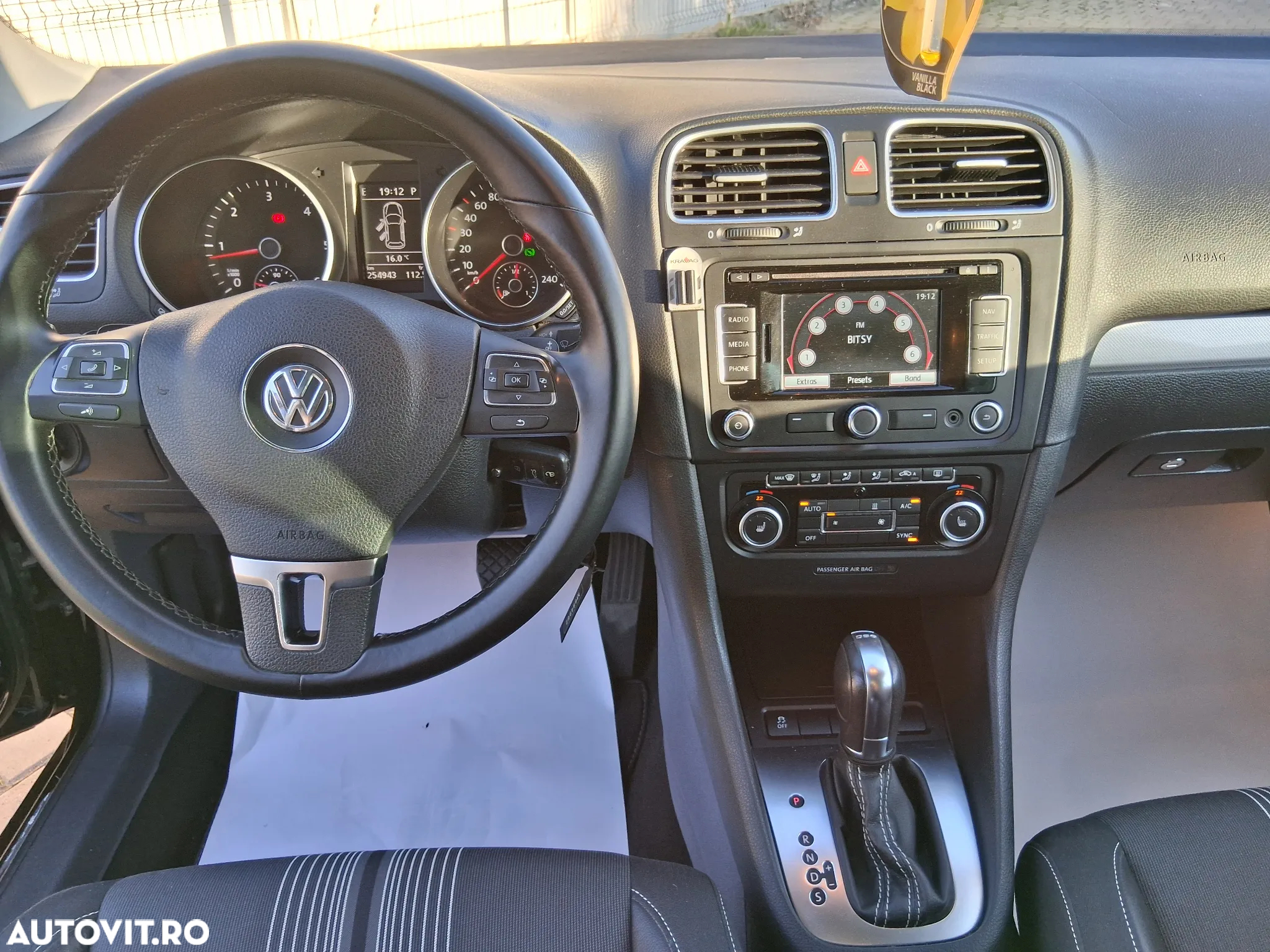Volkswagen Golf 2.0 TDI DPF DSG MATCH - 8