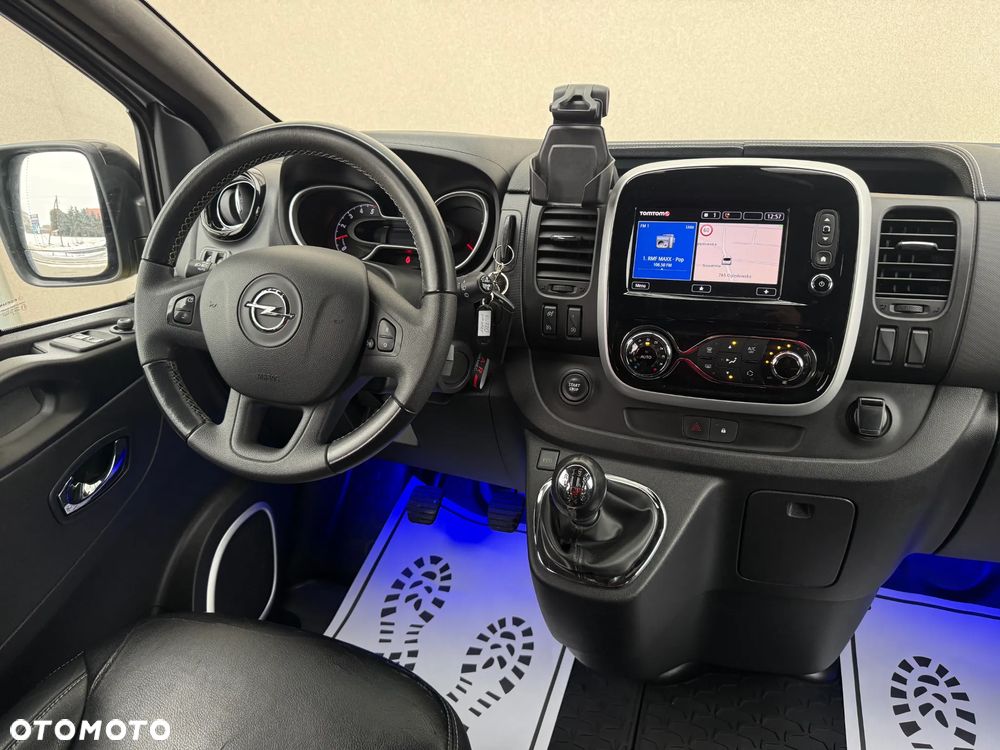 Opel Vivaro - 22
