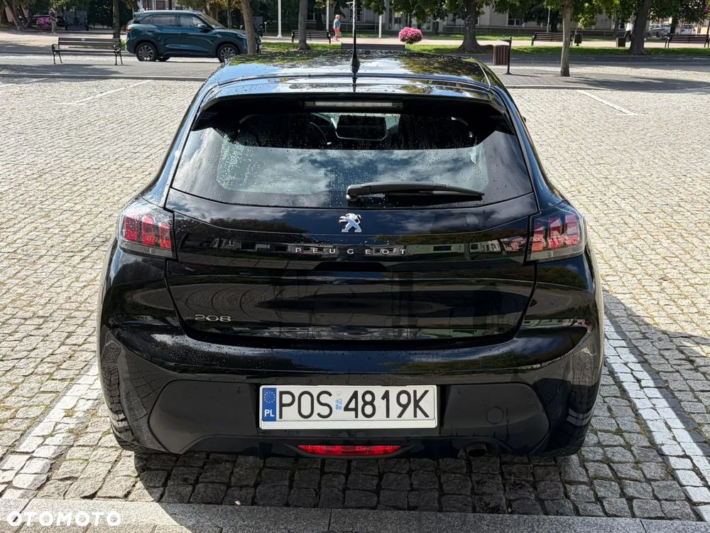 Peugeot 208 - 14
