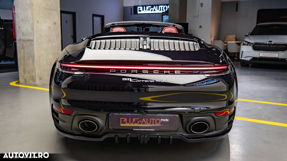 Porsche 911 4S - 16