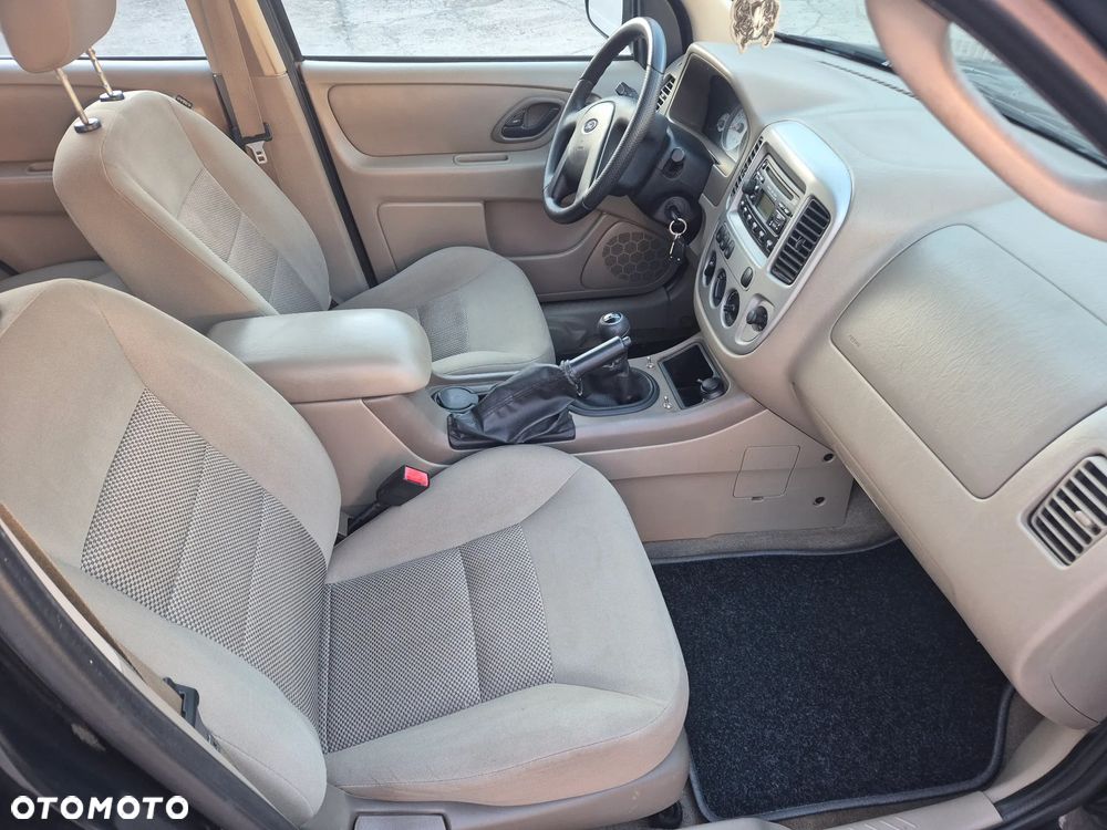 Ford Maverick 2.3 - 9