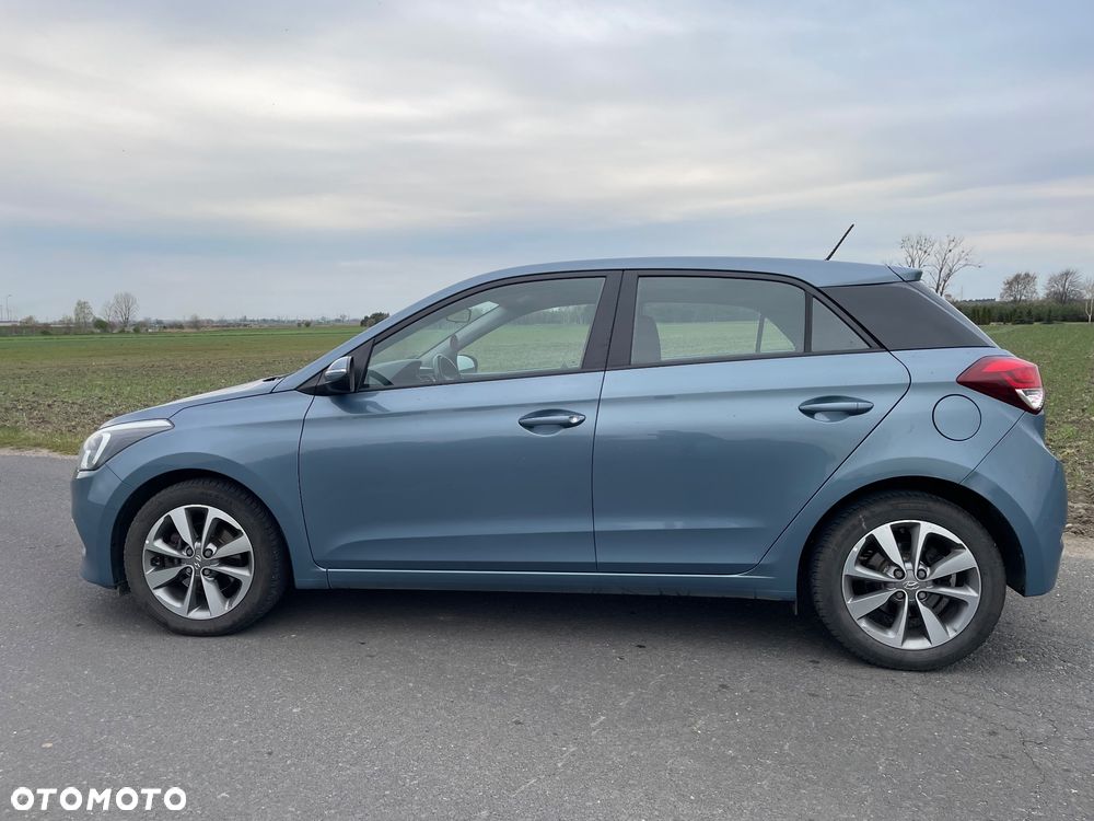 Hyundai i20 1.1 CRDi BlueDrive Elegant - 9