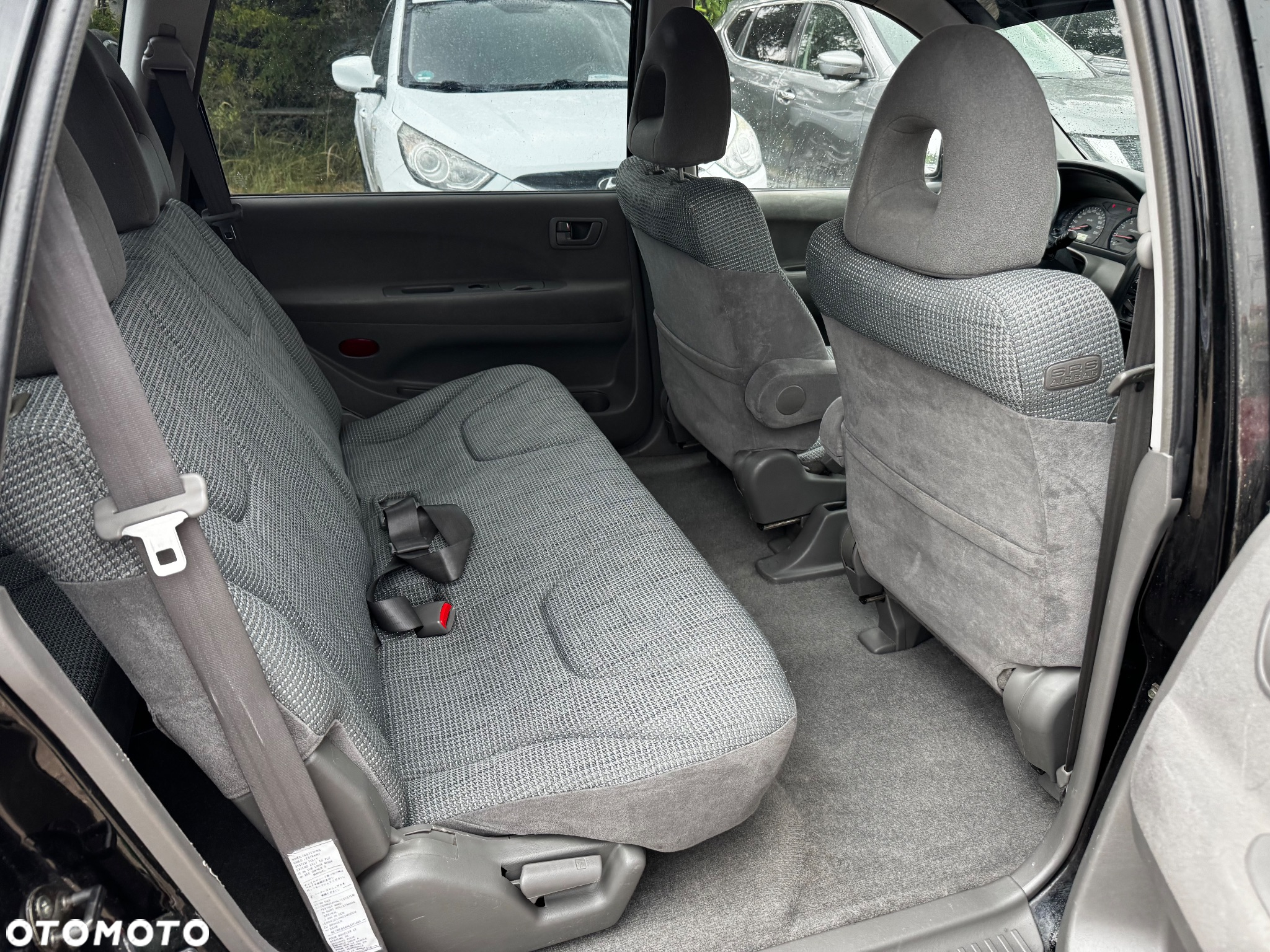 Mitsubishi Space Wagon 2.0 Cool - 29