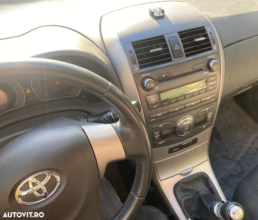 Toyota Corolla 2.0 D-4D DPF Sol - 7