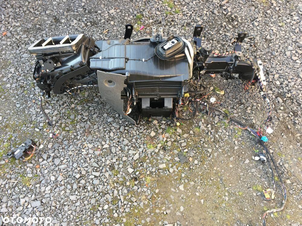 Audi A4 B9 Lift Nagrzewnice Dmuchawa 8W1820001AJ 2023r - 10