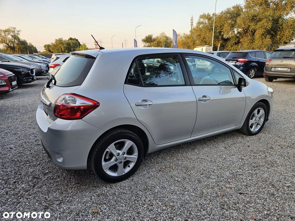 Toyota Auris 1.33 VVT-i Life - 13
