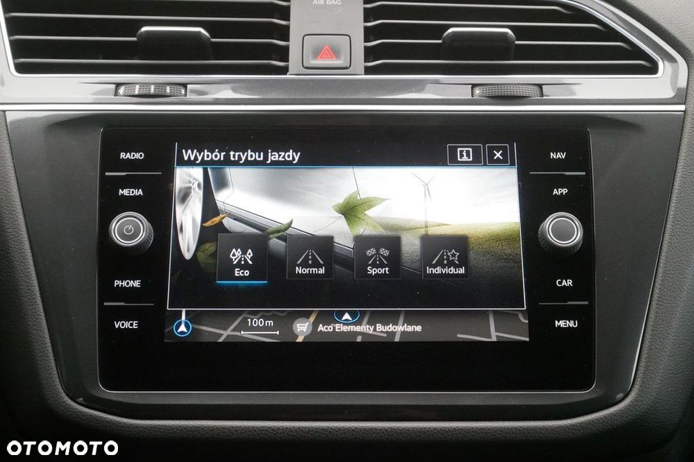 Volkswagen Tiguan Allspace 2.0 TSI 4Mot Elegance DSG - 30