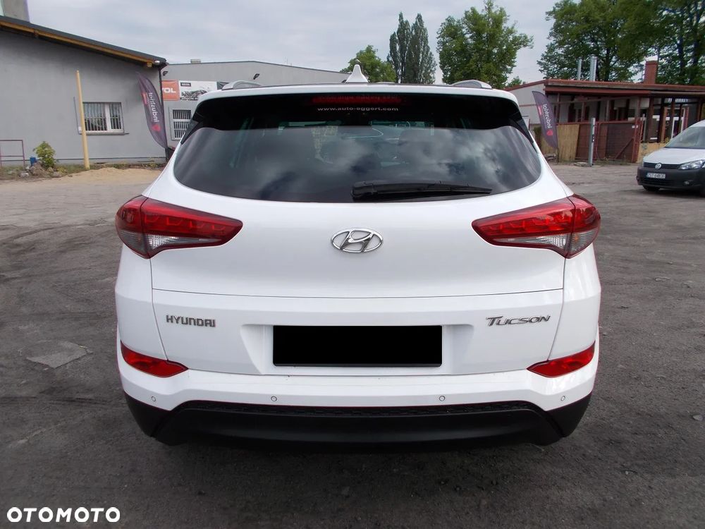 Hyundai Tucson 1.7 CRDI BlueDrive GO 2WD - 8