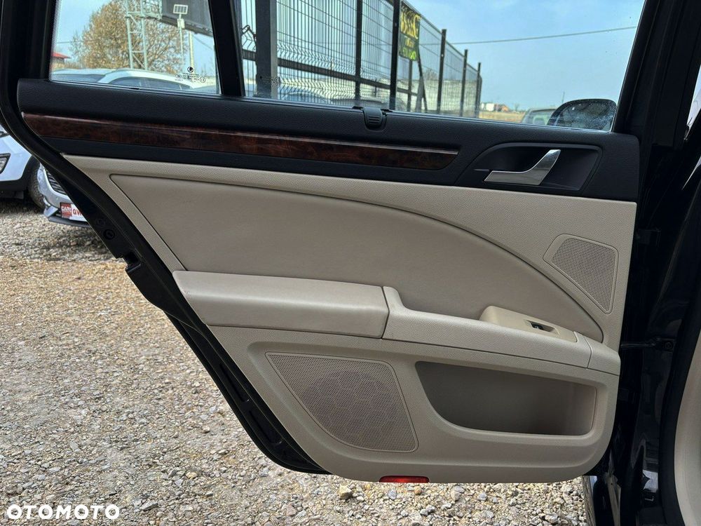 Skoda Superb 2.0 TDI Elegance DSG - 20